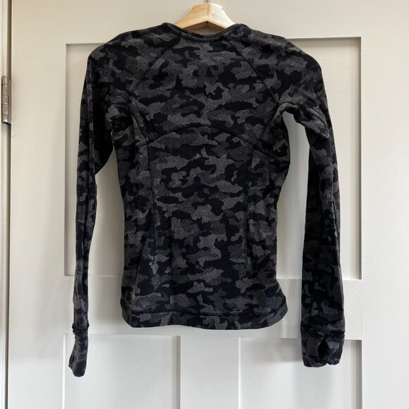 Lululemon It's Rulu Run Long Sleeve Size 2 Long Sleeve Black Camo - Picture 4 of 8